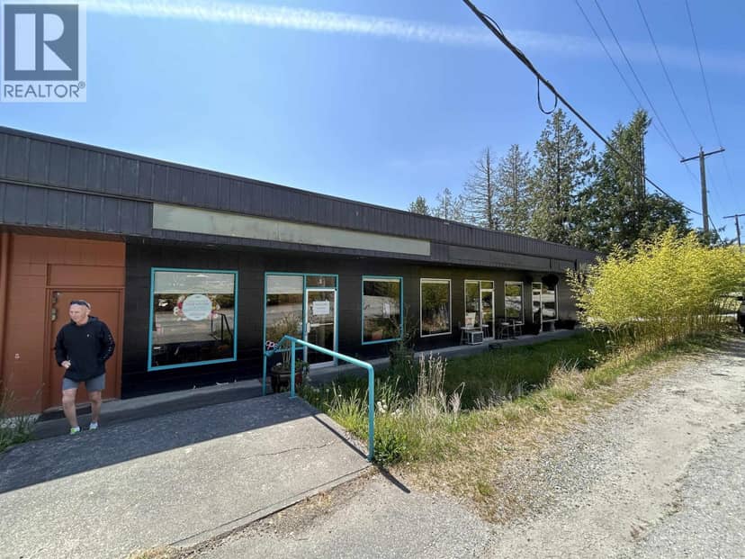 739 & 747 NORTH ROAD, Gibsons, photo 7
