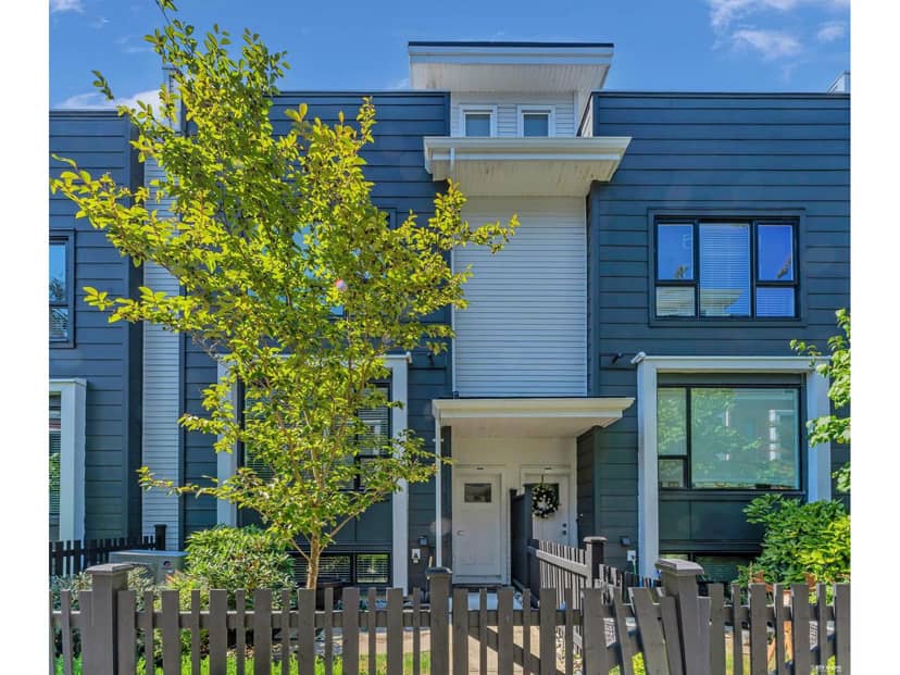 180 2277 OAK MEADOWS DRIVE, Surrey, photo 2