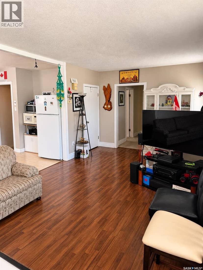 1438 D Avenue N, Saskatoon, photo 8