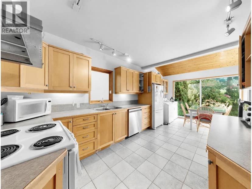 4058 W 17TH AVENUE, Vancouver, photo 4