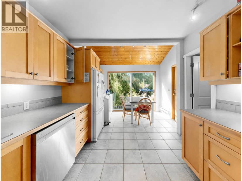 4058 W 17TH AVENUE, Vancouver, photo 5