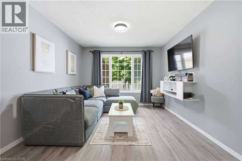 31 GALILEO Boulevard — photo 1 of 40