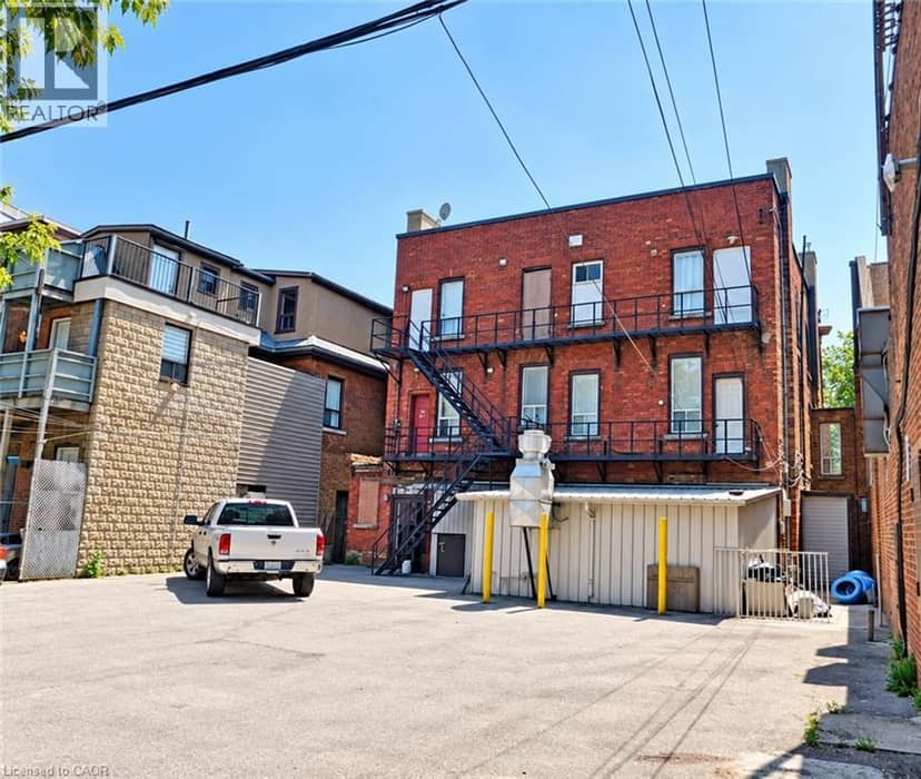 663 KING Street E — photo 9 of 12