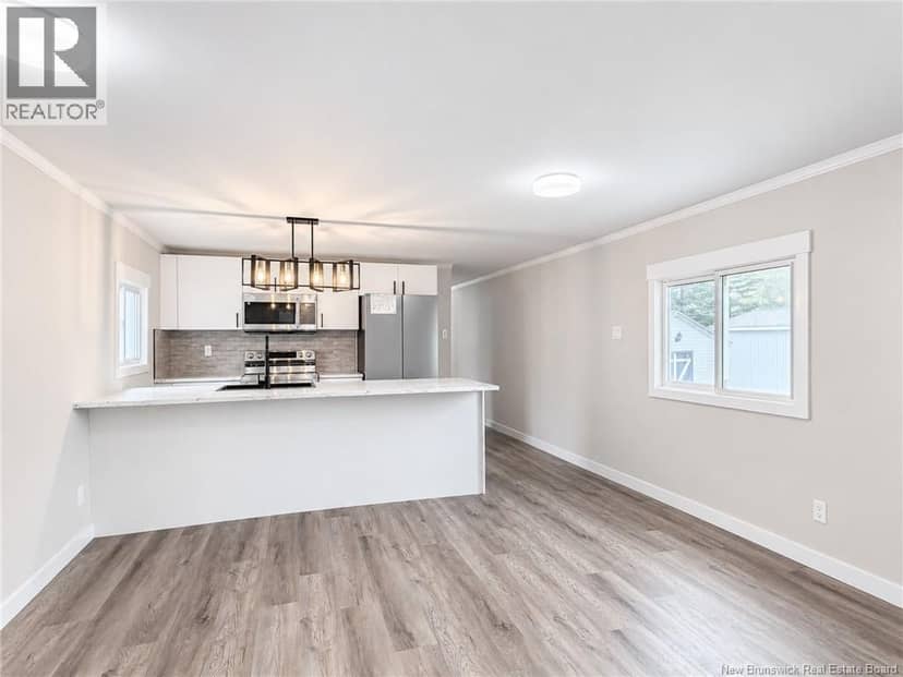 14 Elmdale Crescent — photo 10 of 32