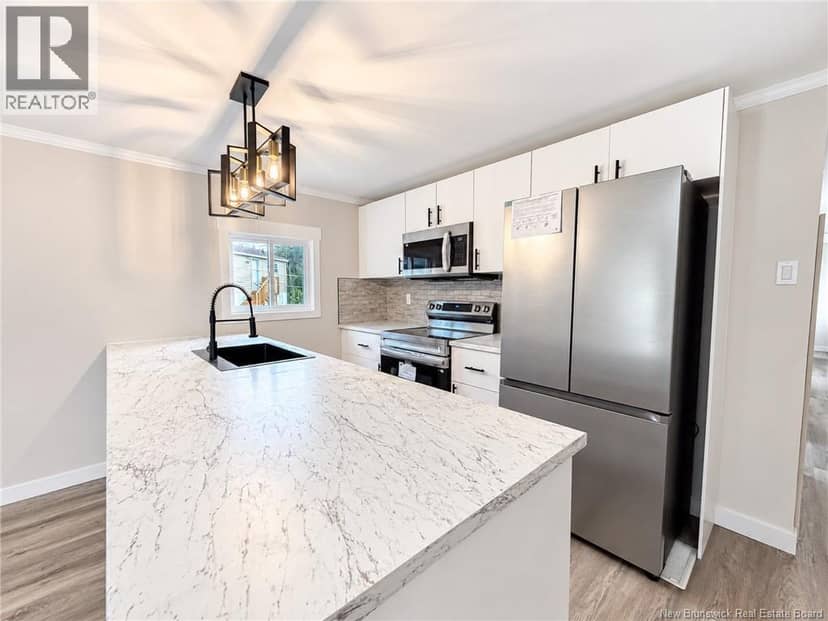 14 Elmdale Crescent — photo 15 of 32