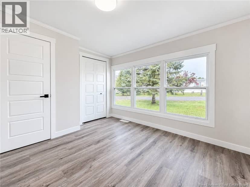 14 Elmdale Crescent — photo 19 of 32