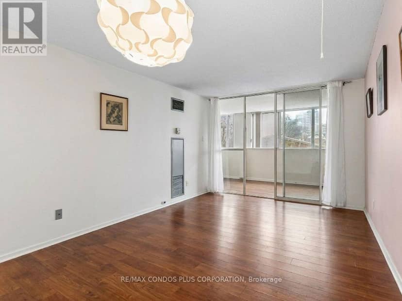 204 - 15 Maitland Place, Toronto, photo 4