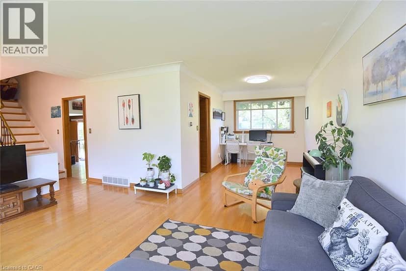 372 FENNELL Avenue W — photo 23 of 37