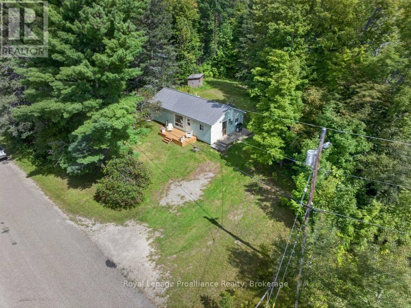 1139 River Road, Frontenac