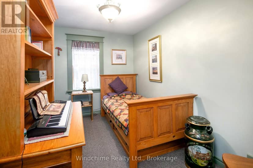 635317 Euphrasia-Holland Townline — photo 31 of 40