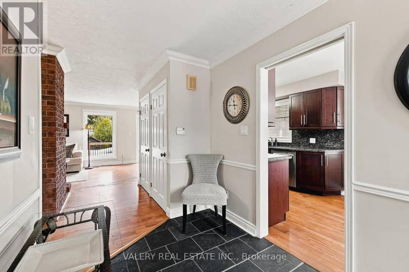 456 Lorindale Street — photo 3 of 40