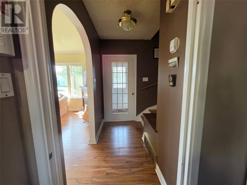 109 Marconi Avenue, Labrador City, photo 5