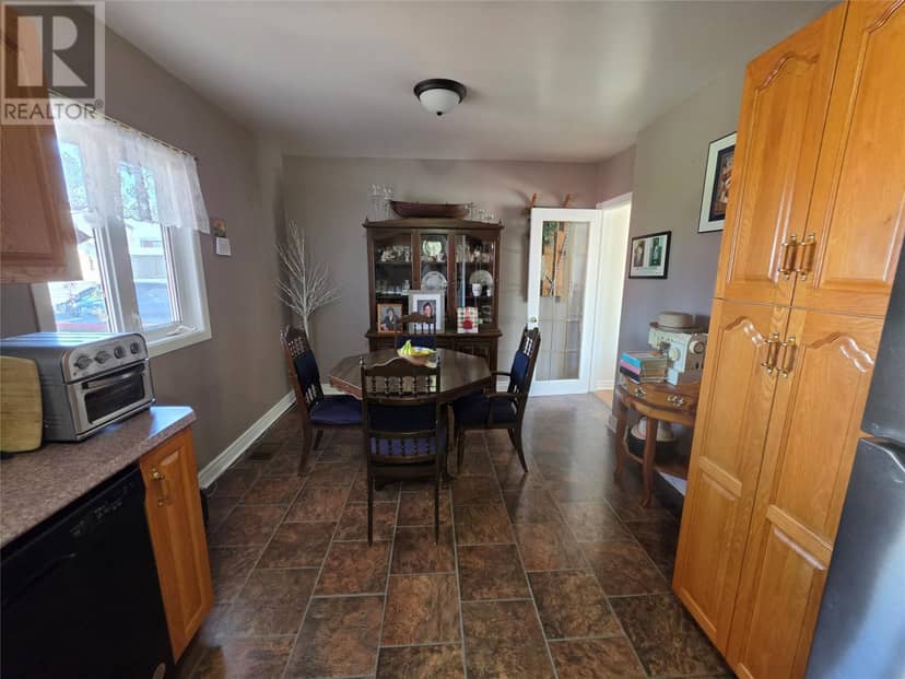 109 Marconi Avenue, Labrador City, photo 7