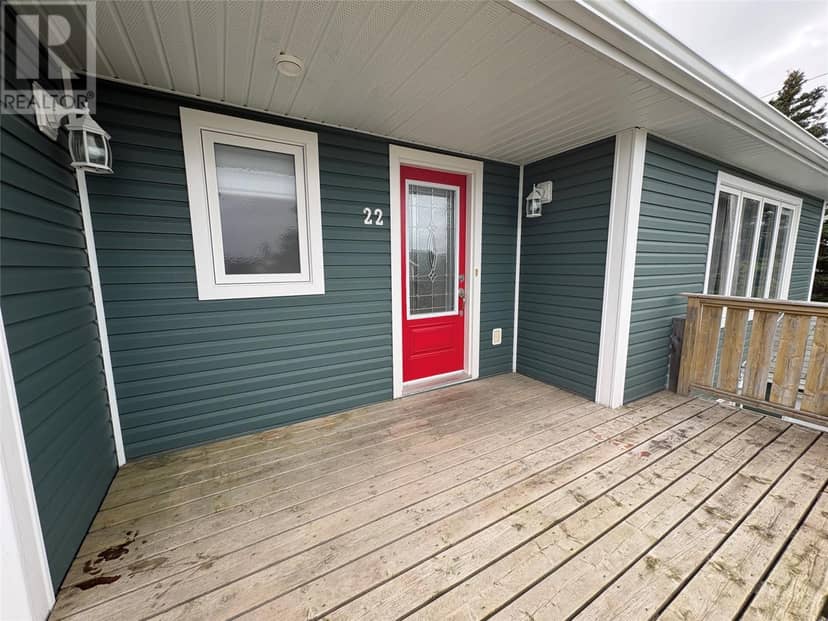 22 Grenfell Crescent — photo 14 of 40