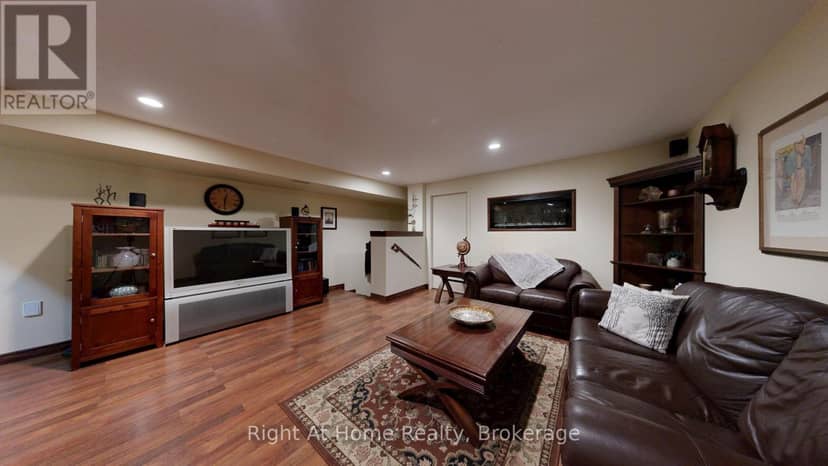 40 Torr Lane — photo 10 of 20
