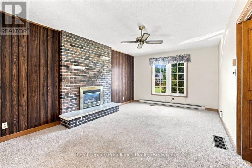 28 Kensington Crescent — photo 7 of 39