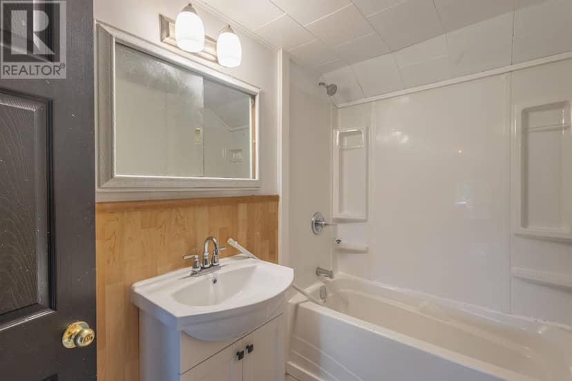 4062 Fort Augustus Road — photo 37 of 40