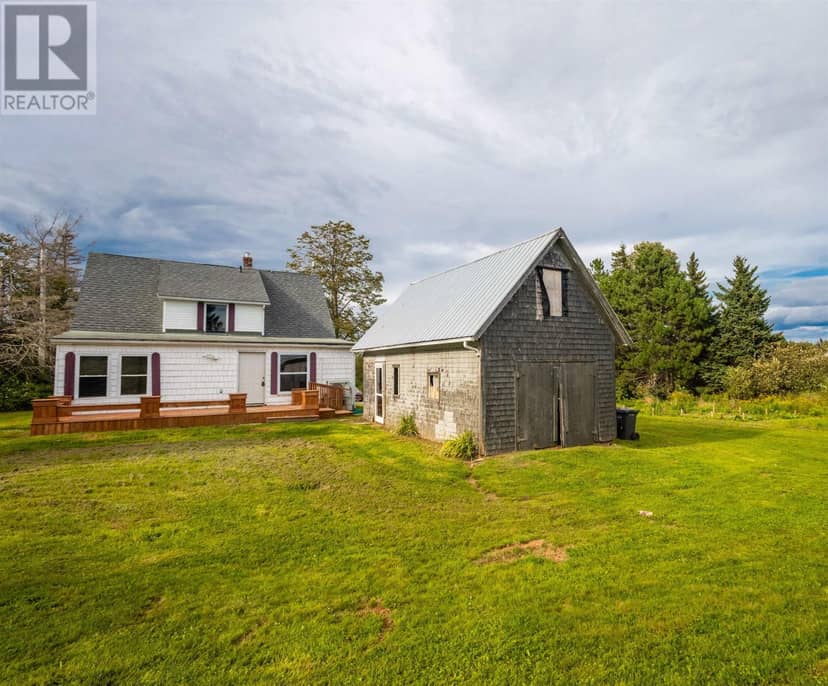 4062 Fort Augustus Road — photo 9 of 40