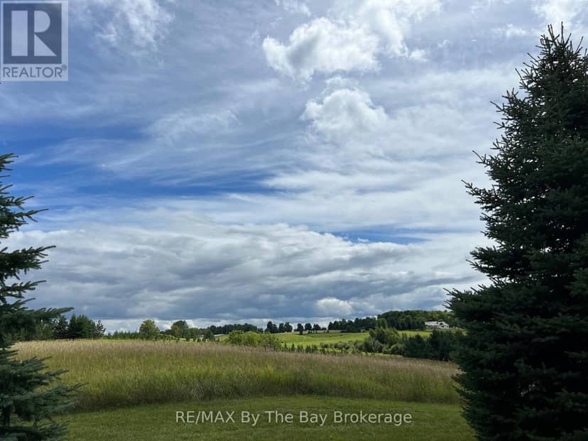 2332 Centre Line — photo 8 of 27