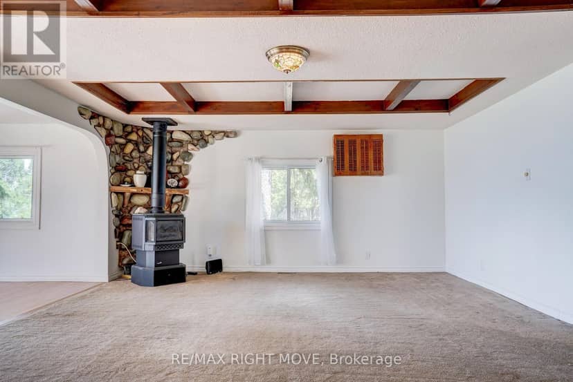 4304 Hopkins Bay Road — photo 10 of 37