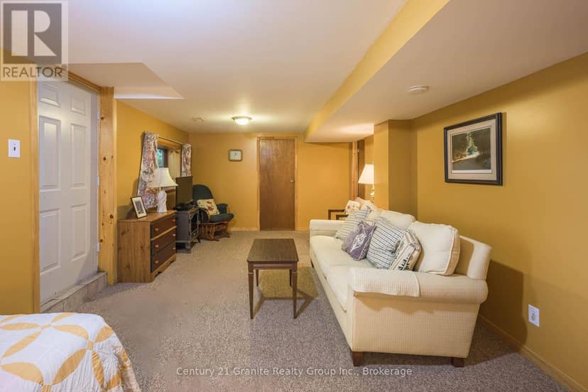 1401 Hodgson Road — photo 27 of 40