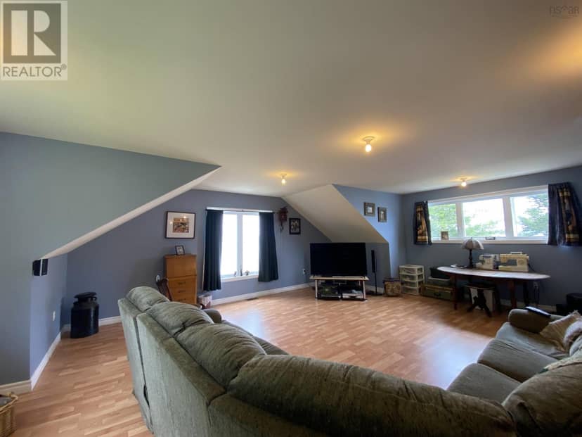 5276 Marble Mountain Rd. — photo 31 of 40