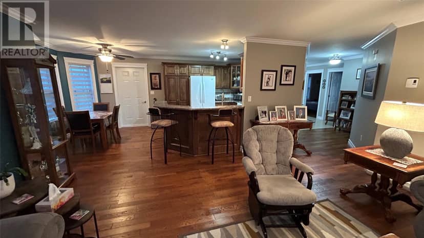 35 Orchard Lane — photo 9 of 40