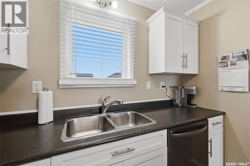 406 1303 Richardson ROAD — photo 12 of 30