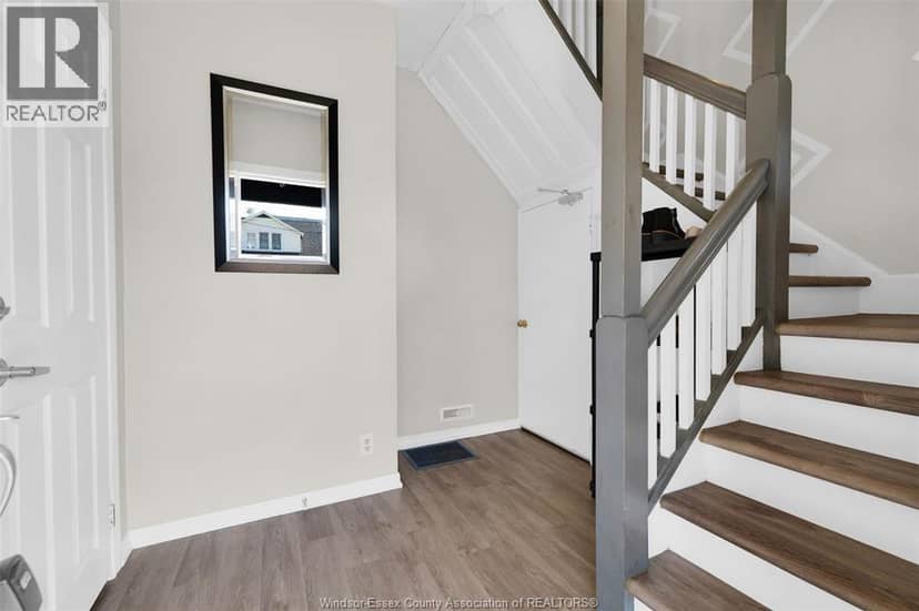 48 BROCK STREET East — photo 5 of 40