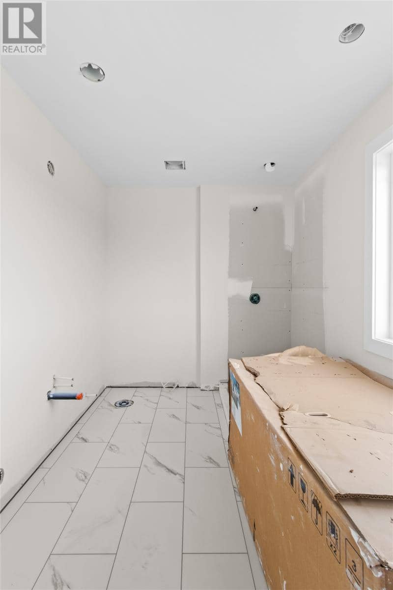 81 Trenton Drive — photo 15 of 27