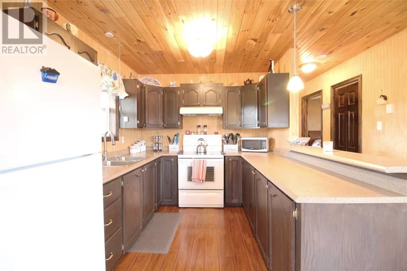 118 Country Lane — photo 14 of 32