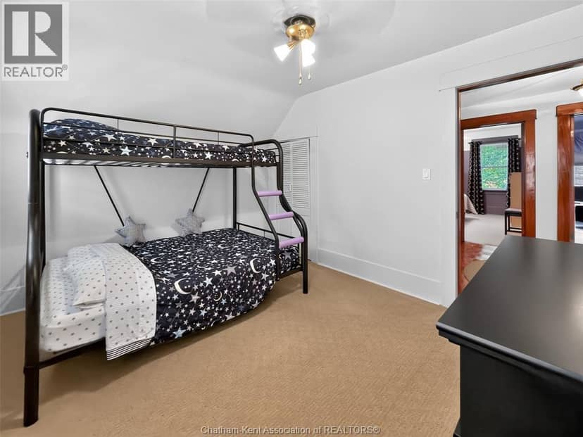 15 Ellwood AVENUE — photo 23 of 30