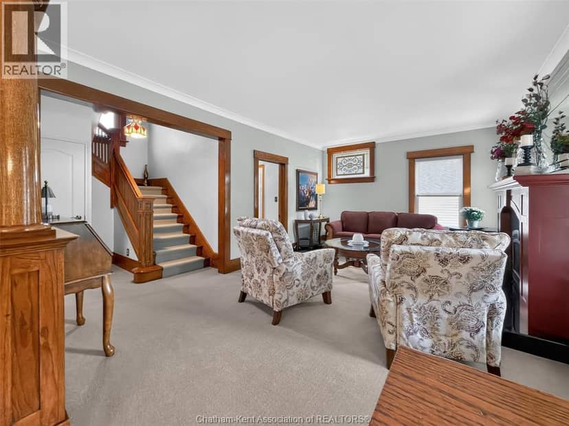 15 Ellwood AVENUE — photo 9 of 30