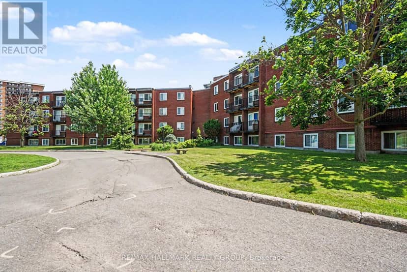 306C - 2044 Arrowsmith Drive, Ottawa, photo 2
