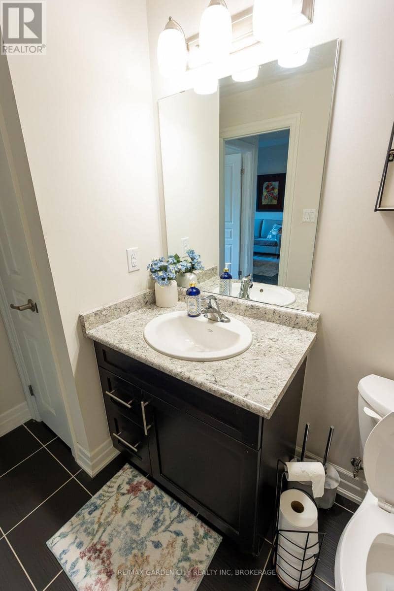 303 - 212 Lakeport Road — photo 18 of 40