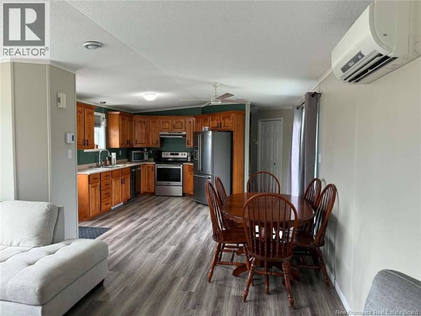 4 Amos Street, Miramichi, photo 4