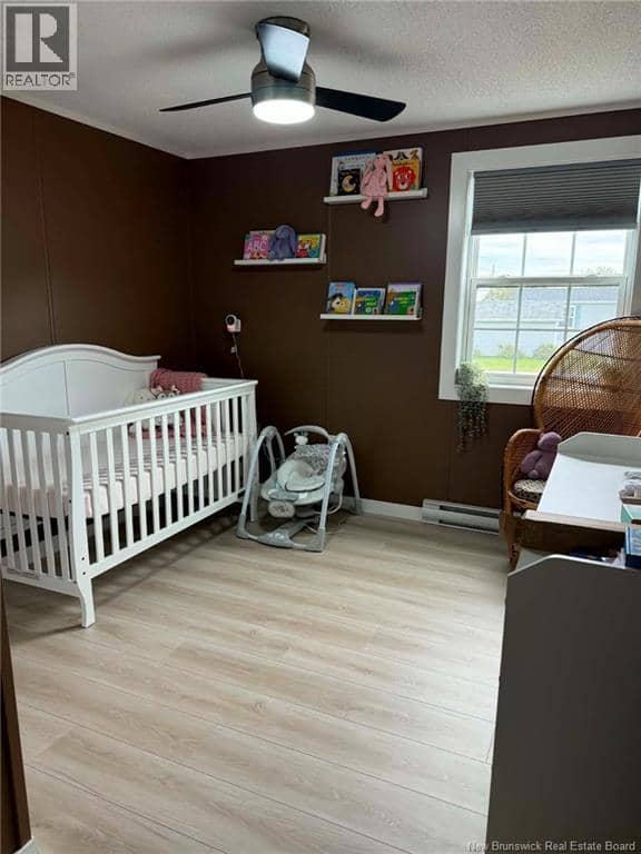 4 Amos Street — photo 9 of 10