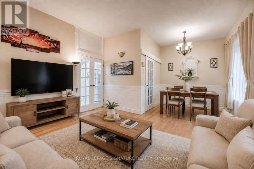 413 - 4060 Lawrence Avenue E — photo 14 of 40