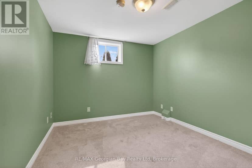 495 Shewfelt Crescent — photo 18 of 35