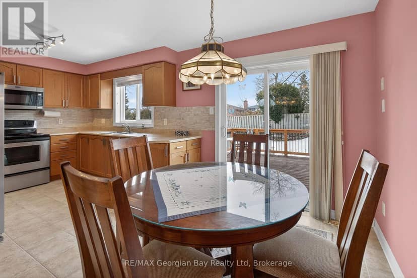495 Shewfelt Crescent, Midland, photo 7