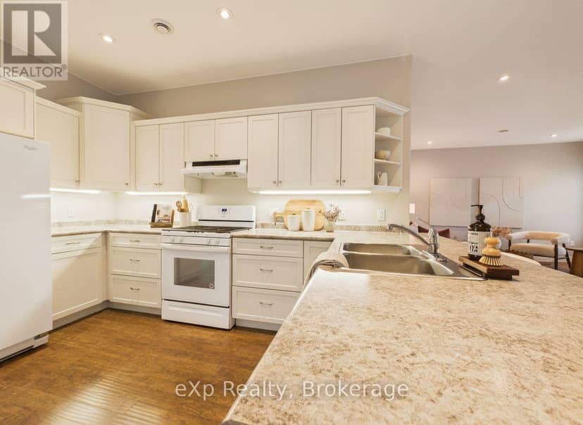 Unit 20 - 246 Grey Street E — photo 9 of 21