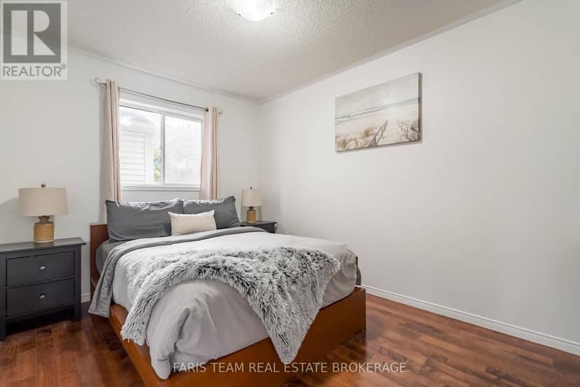 28 McCurdy Drive — photo 22 of 40