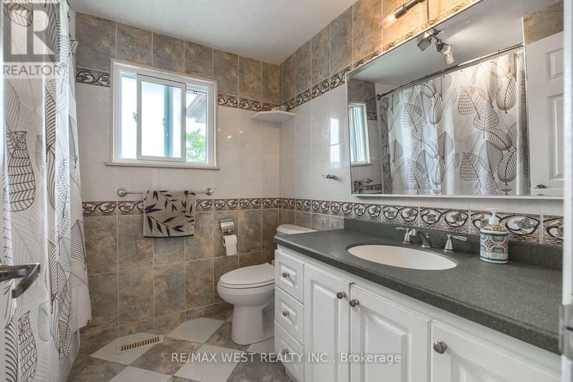 347 Karen Park Crescent — photo 29 of 40