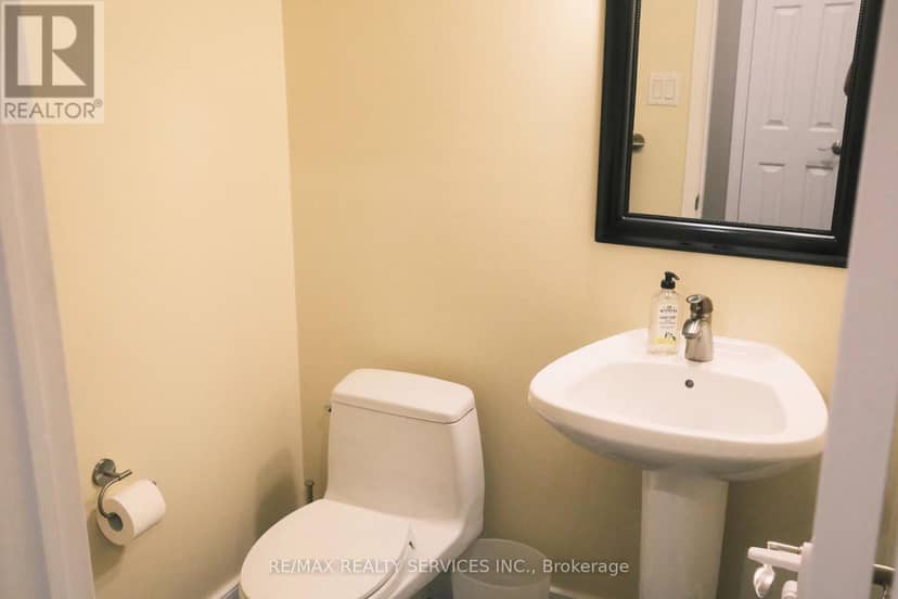 3975 Seebring Crescent — photo 6 of 27