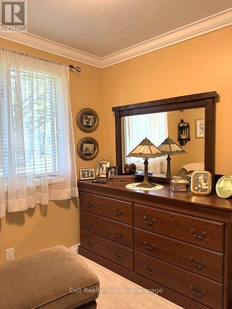 29 Chatterton Valley Crescent — photo 31 of 40