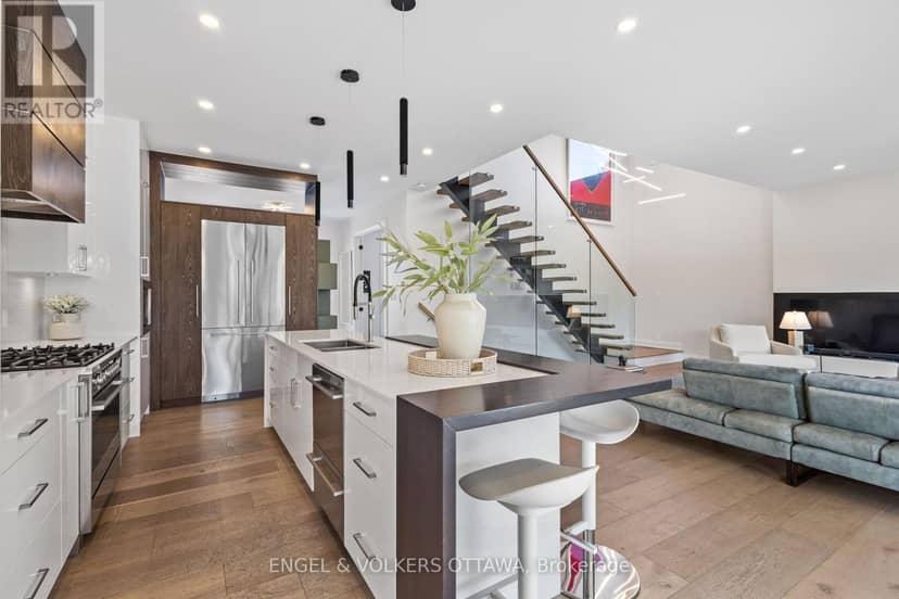 736 Sherbourne Road — photo 17 of 40