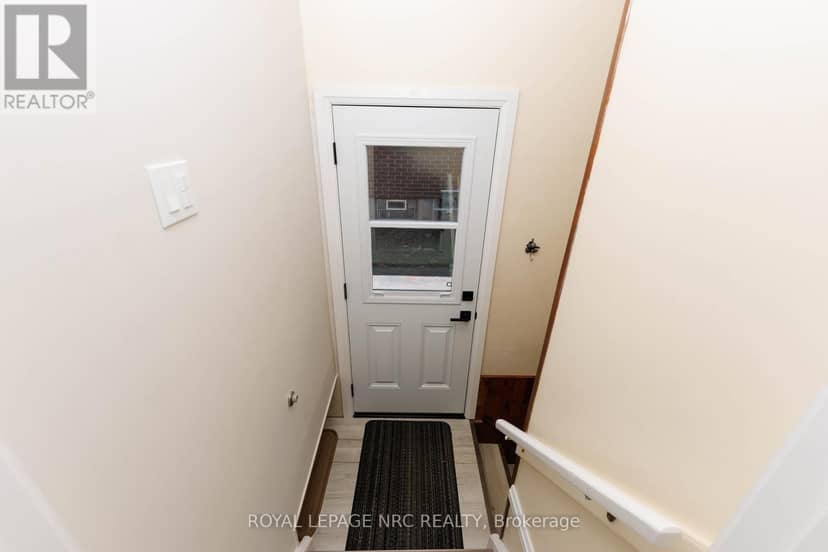 3265 Addison Avenue — photo 15 of 29