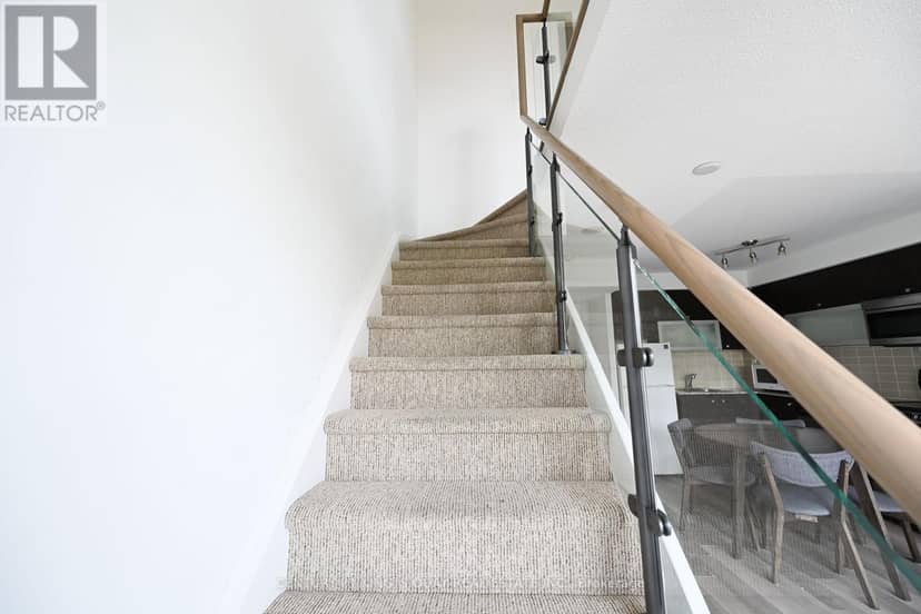 312 - 2015 Sheppard Avenue E — photo 5 of 10
