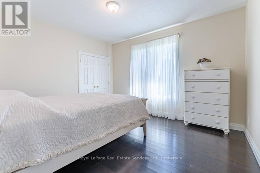 365 Robinson Road — photo 32 of 40