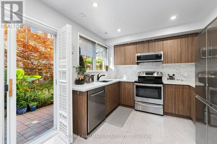 1505 - 28 Rosebank Drive — photo 7 of 32